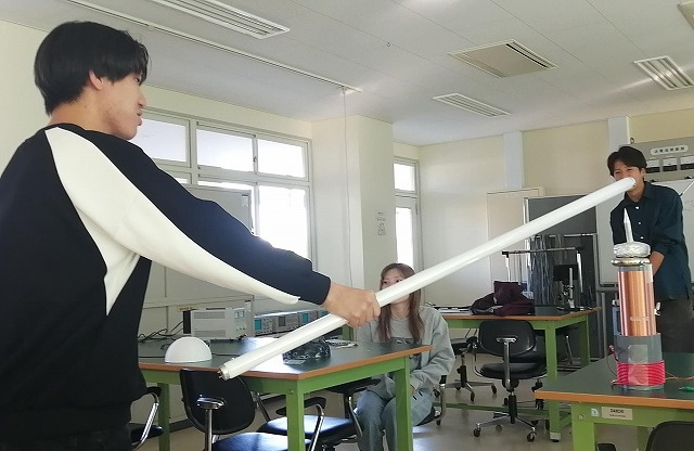 電気電子工学科