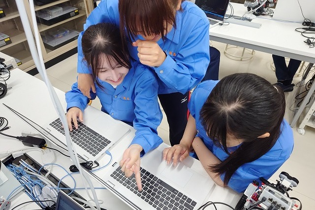 情報工学科